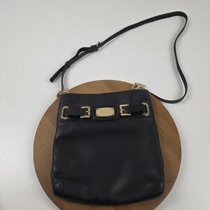 Michael Kors Crossbody Bag Womens Small Black Pebbled Leather Gold Chain Buckle